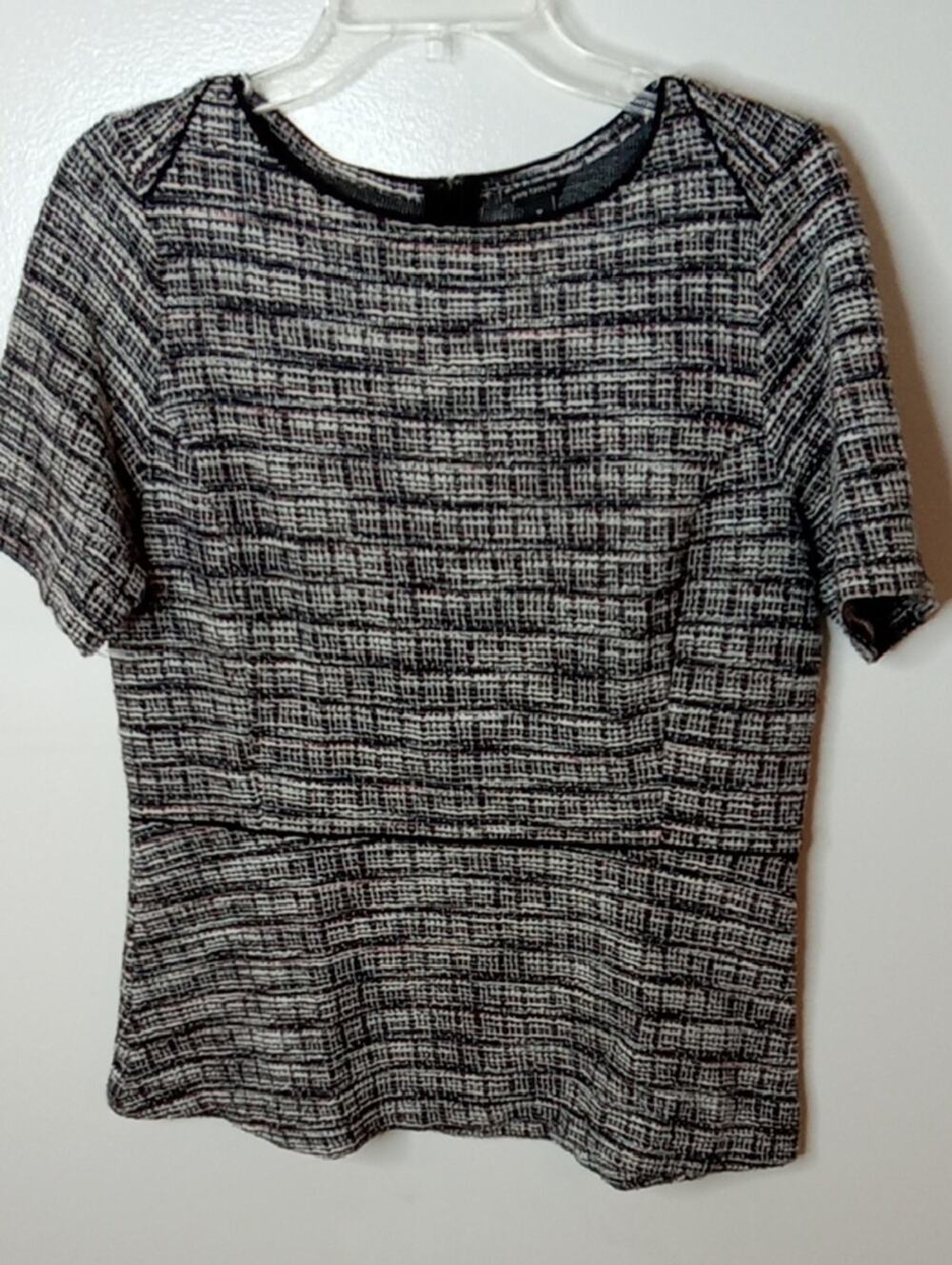 Ann Taylor Women's Size Med Black and White Textured Tweed Short Sleeve Top